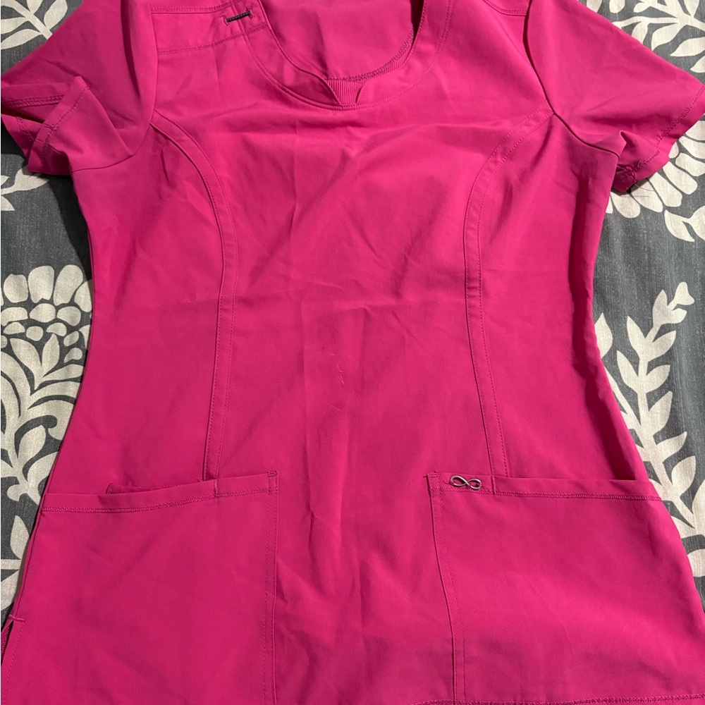 Cherokee infinity scrub top